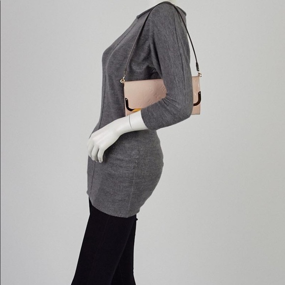 Authentic Louis Vuitton Rossmore MM Vernis Rose - Picture 3 of 15